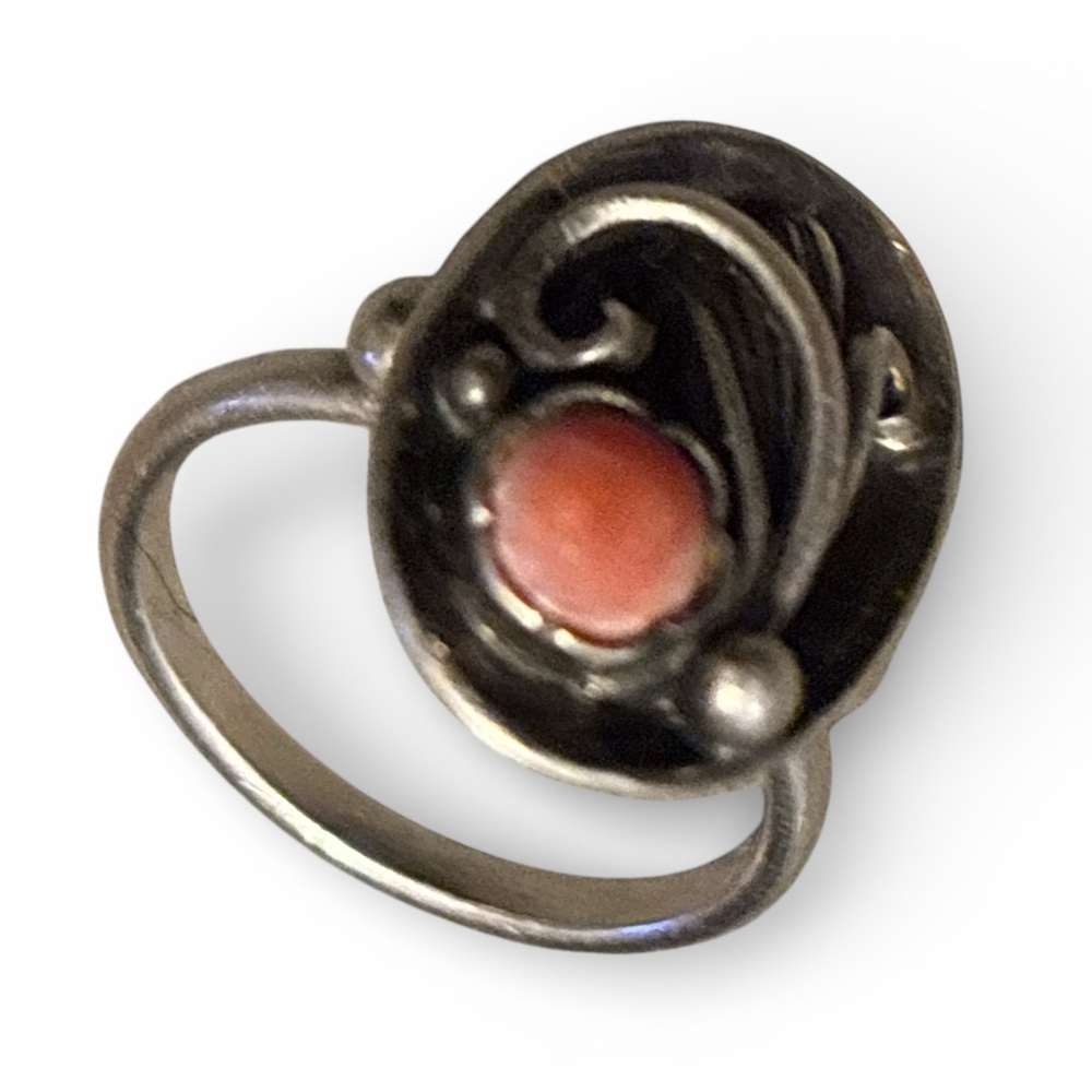 Handarbeit Otto Hahn Vintage “835” Silver Ring with Coral Accent size 8 - Picture 7 of 8